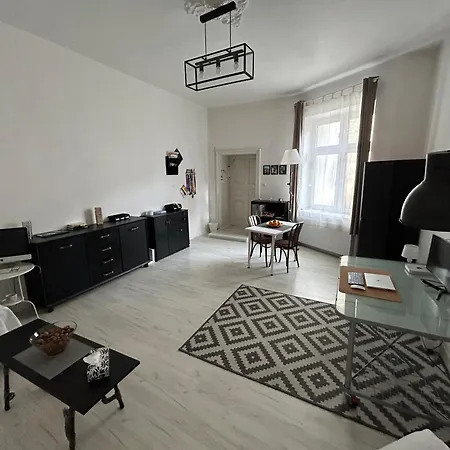 Mieszkanie Fabryczna Apartment *
